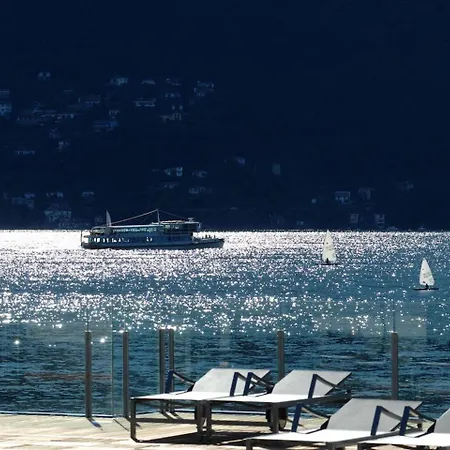 Appartamento Contemporary 1 Bedroom With Lake Views